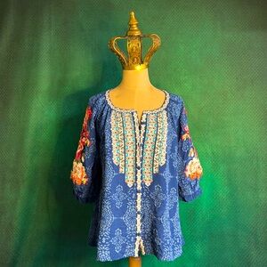 Sundance embroidered flower swing top